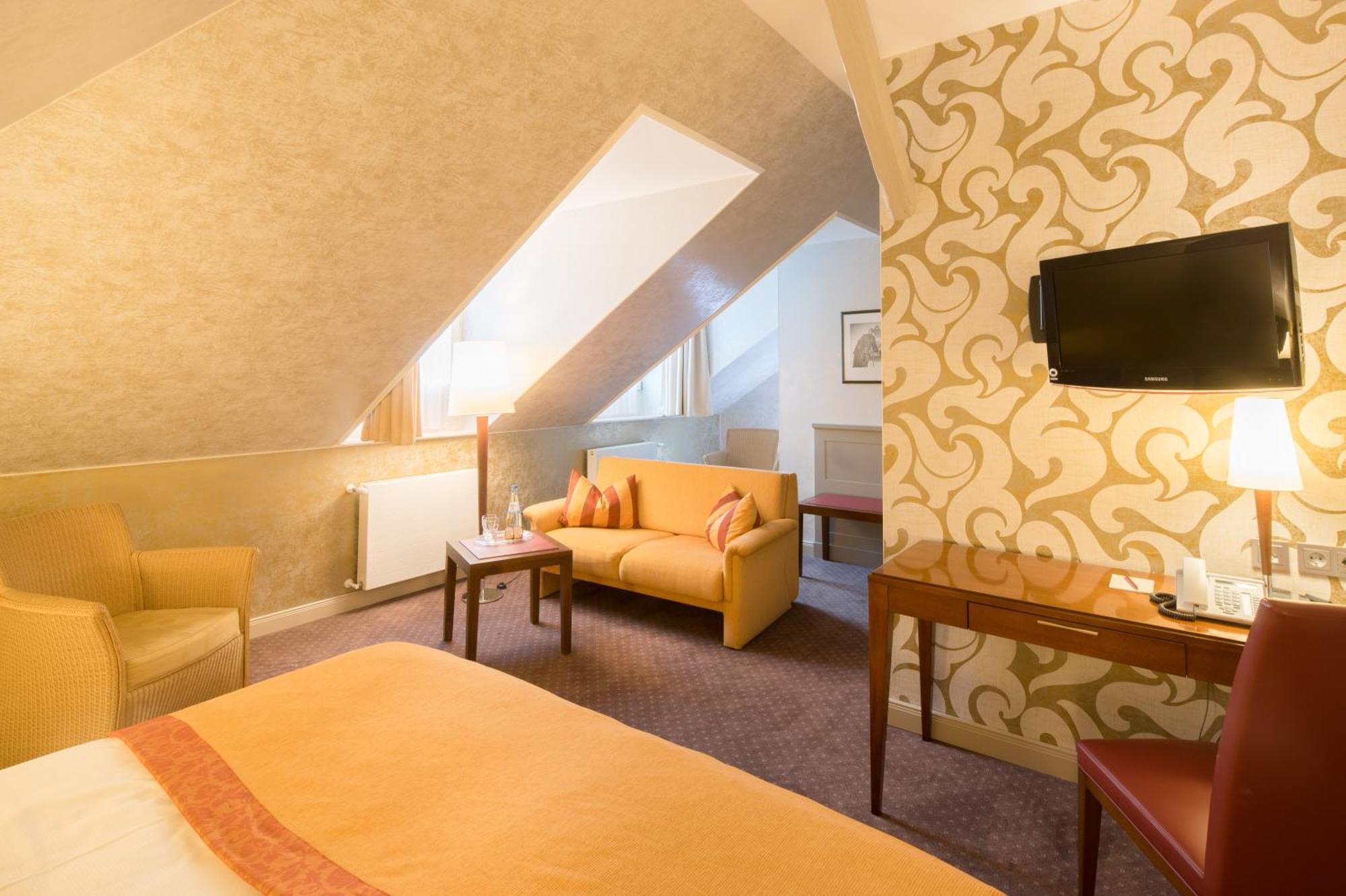 Parkhotel Gueldene Berge Weißenfels Εξωτερικό φωτογραφία