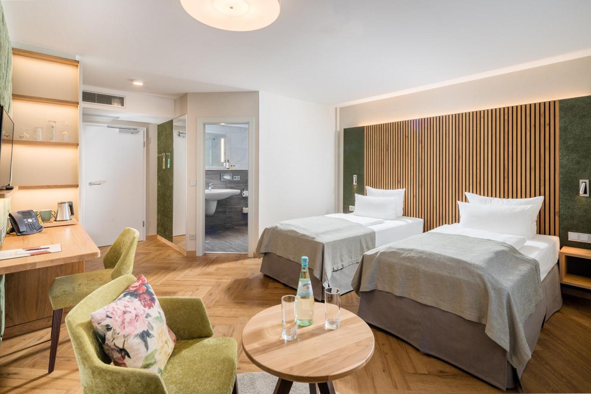 Parkhotel Gueldene Berge Weißenfels Εξωτερικό φωτογραφία