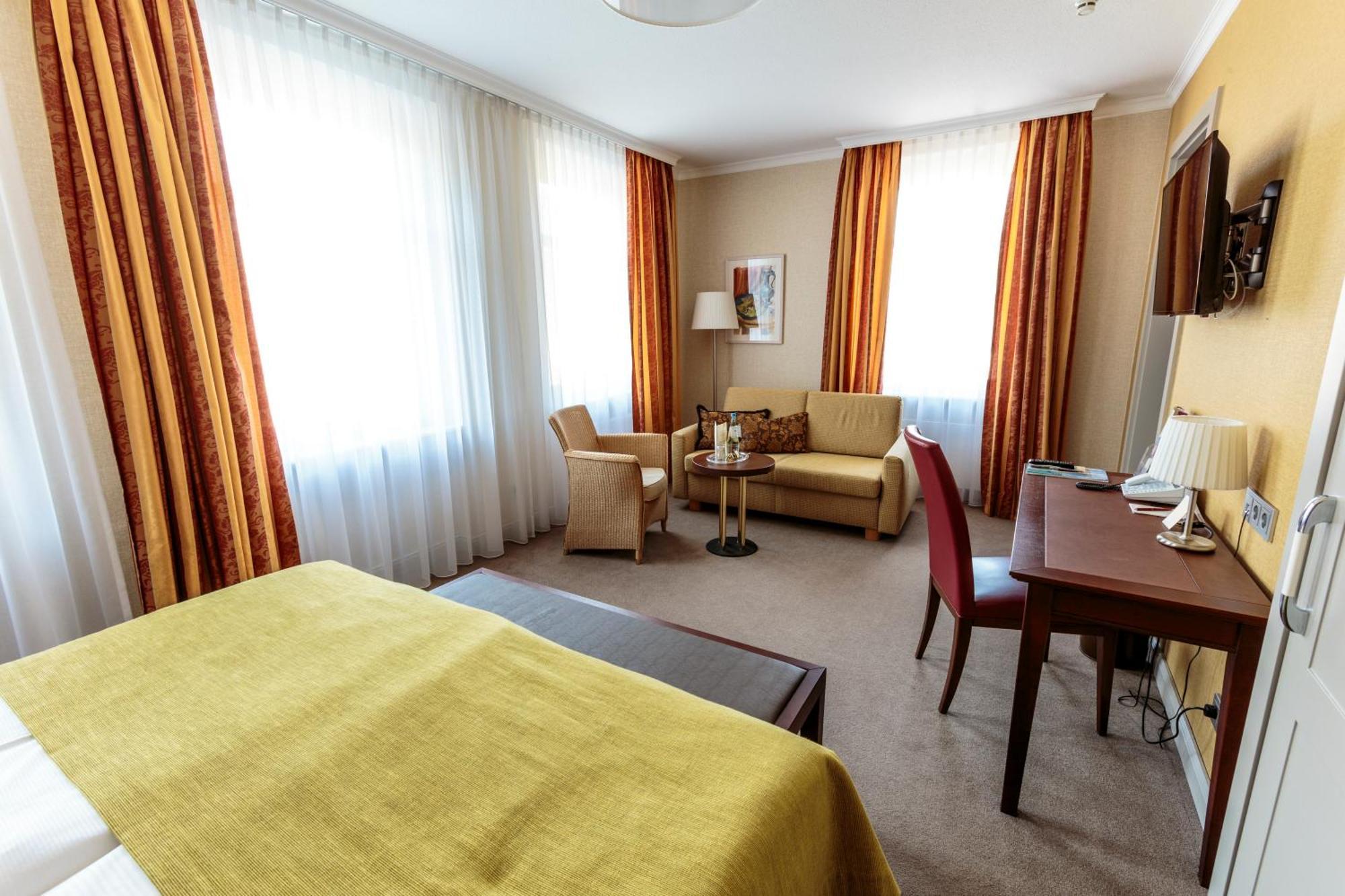 Parkhotel Gueldene Berge Weißenfels Εξωτερικό φωτογραφία