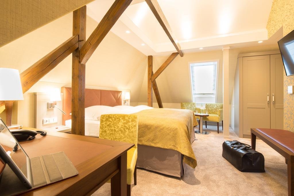 Parkhotel Gueldene Berge Weißenfels Δωμάτιο φωτογραφία